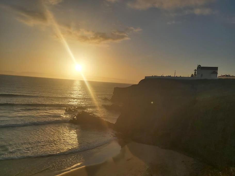 Zambujeiraseahouse - 100M Da Praia Zambujeira do Mar Exteriör bild